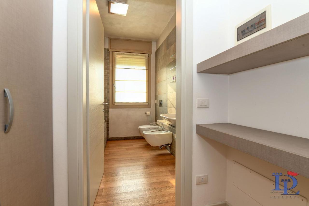 Desenzanoloft Oscar Luxury Suite Desenzano del Garda Buitenkant foto